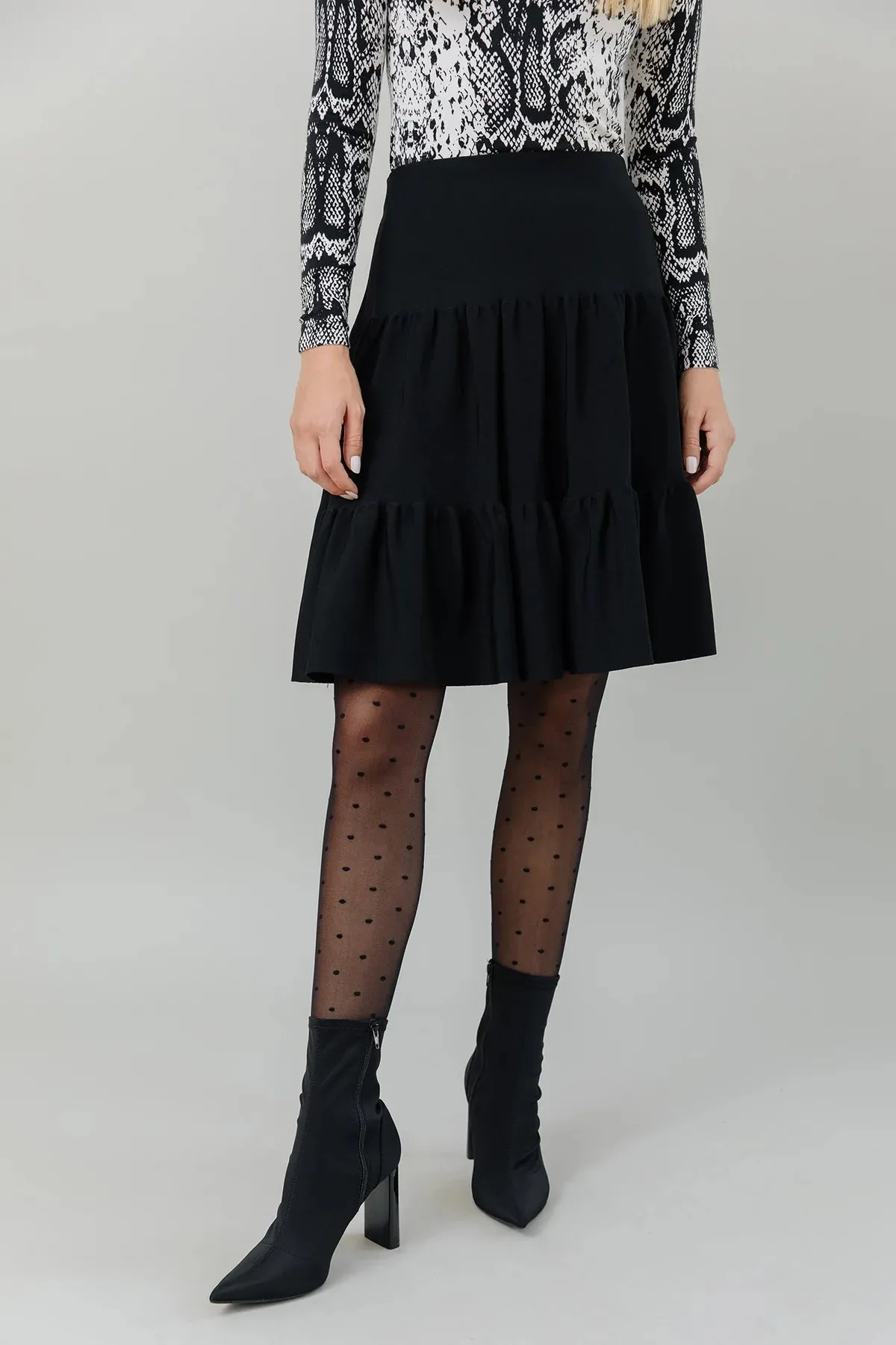 Apparalel Tiered Knit Skirt