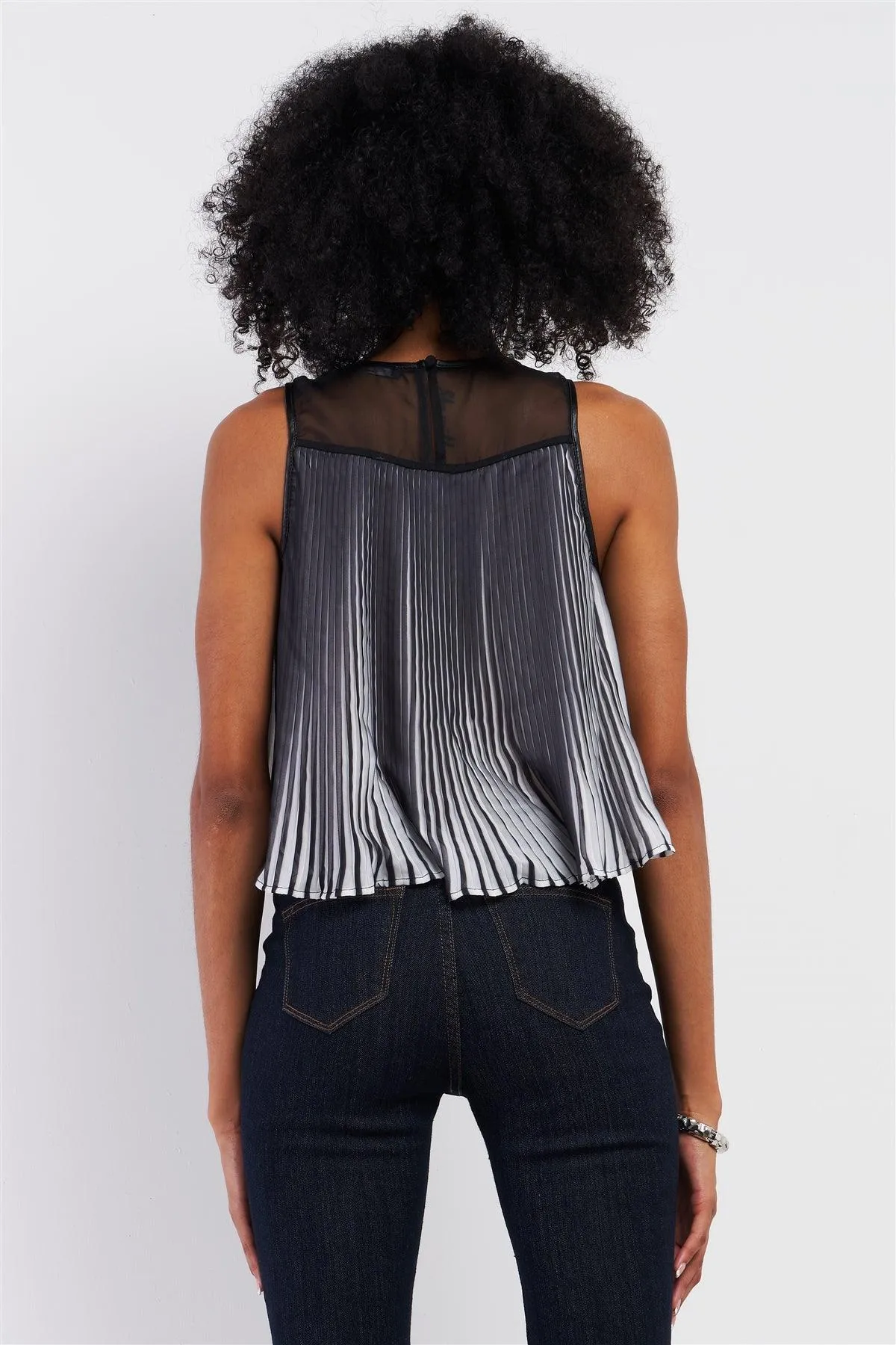 Black & White Pleated Sleeveless Vegan Leather Trim Detail Cropped Top /2-2-1