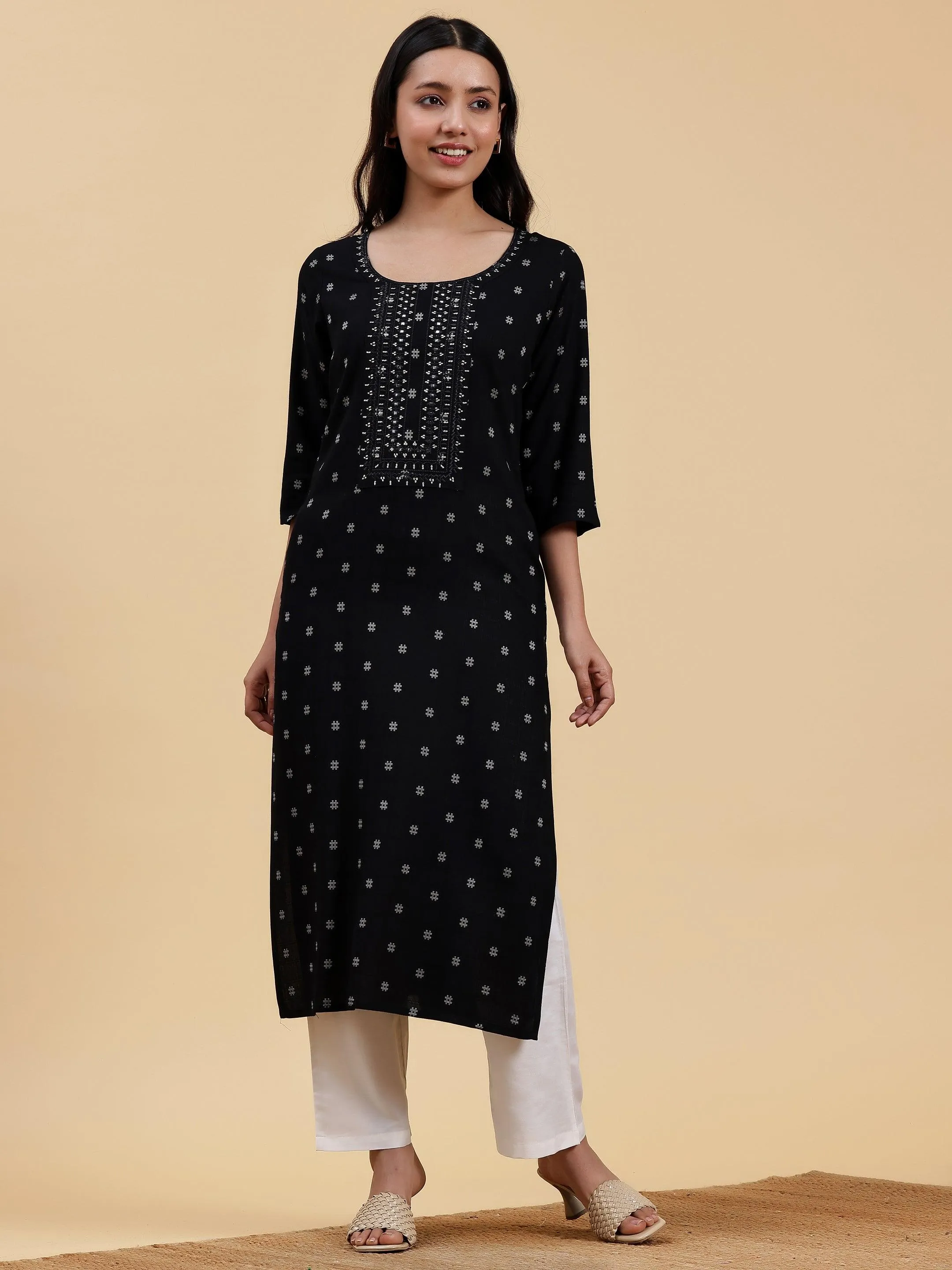 Black Embroidered Cotton Straight Kurta