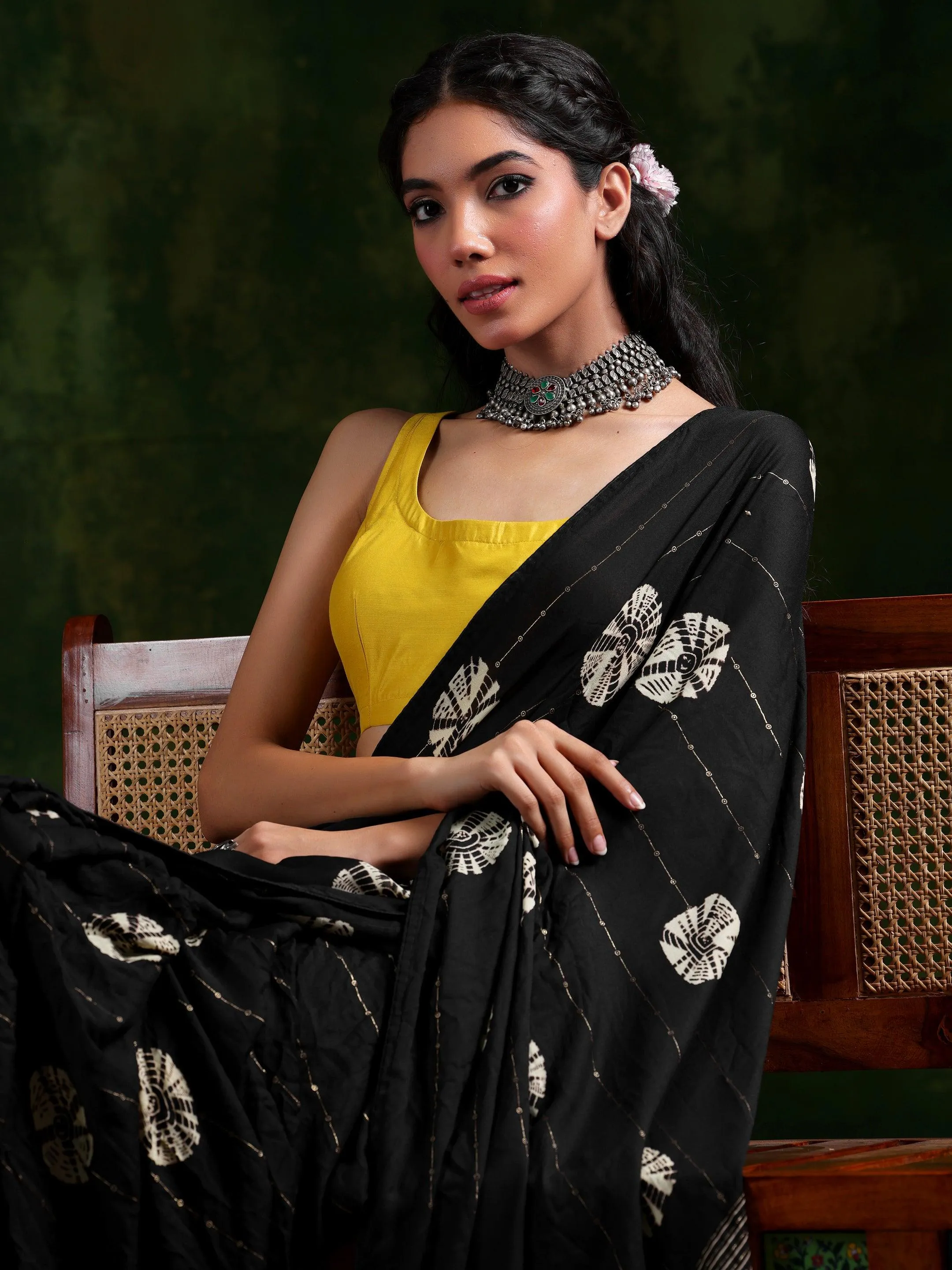 Black Printed Poly Chiffon Saree With Unstitched Blouse Piece