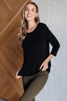 Dear Scarlett Signature Classic Round Neck Top in Black