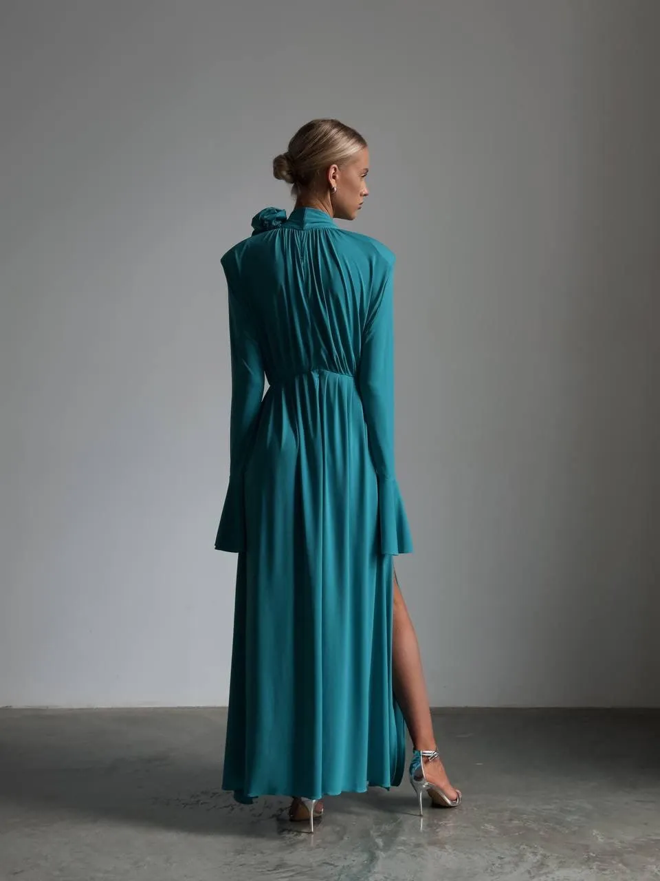 Elegant Turquoise Maxi Dress