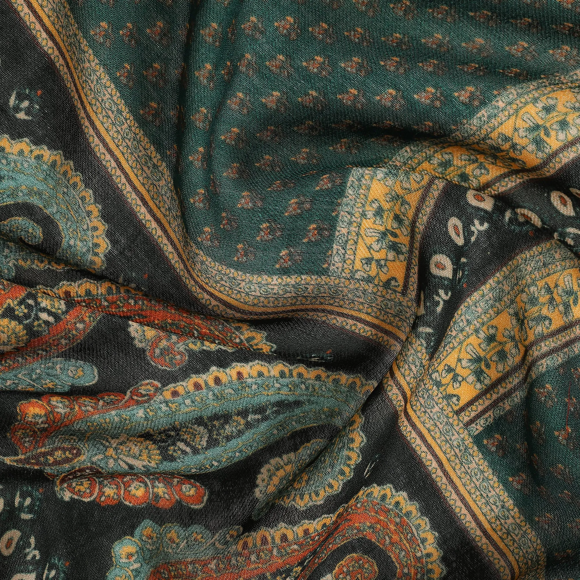 Line Paisley Pure Woolen Shawl