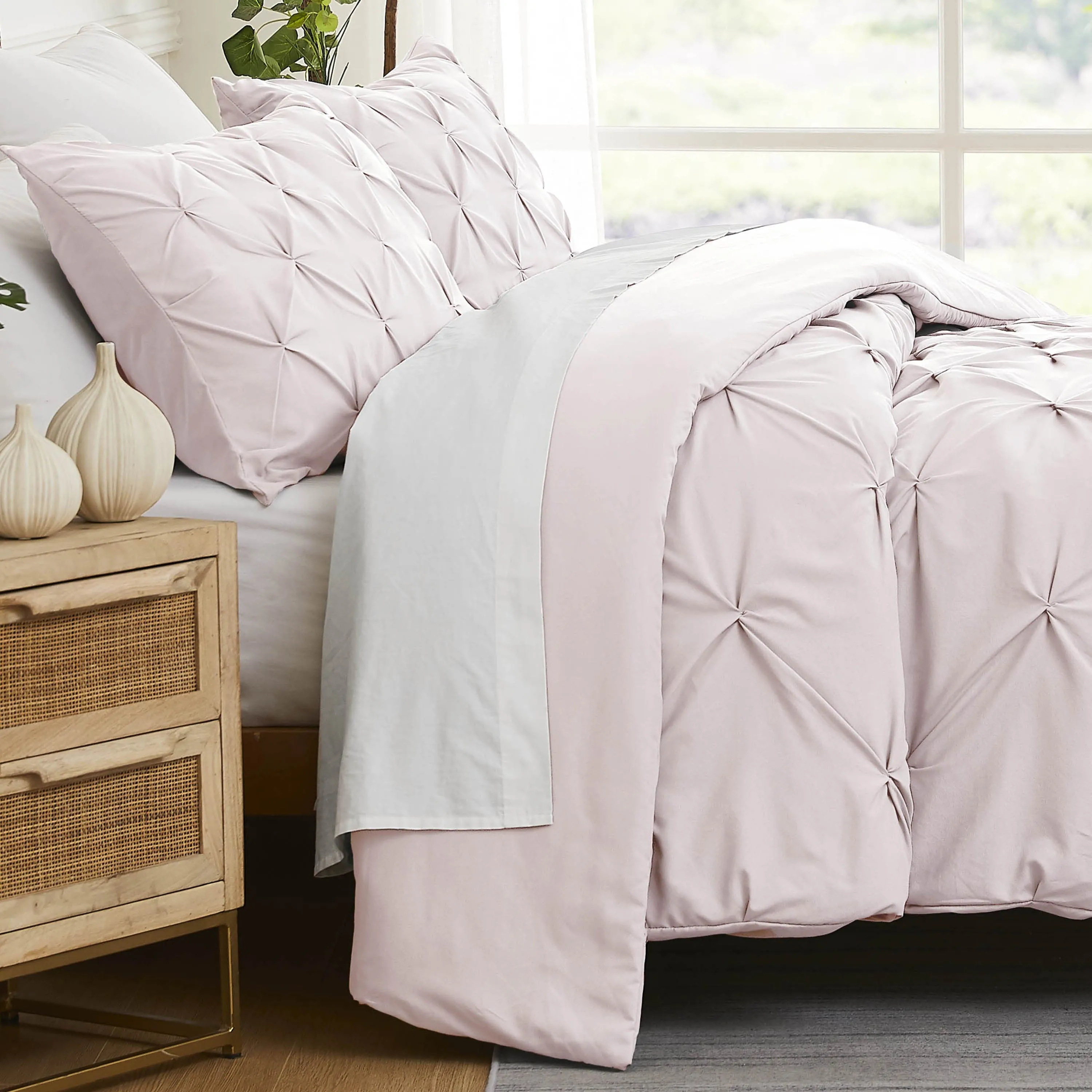 Pintuck Pinch Pleated Duvet Cover Set