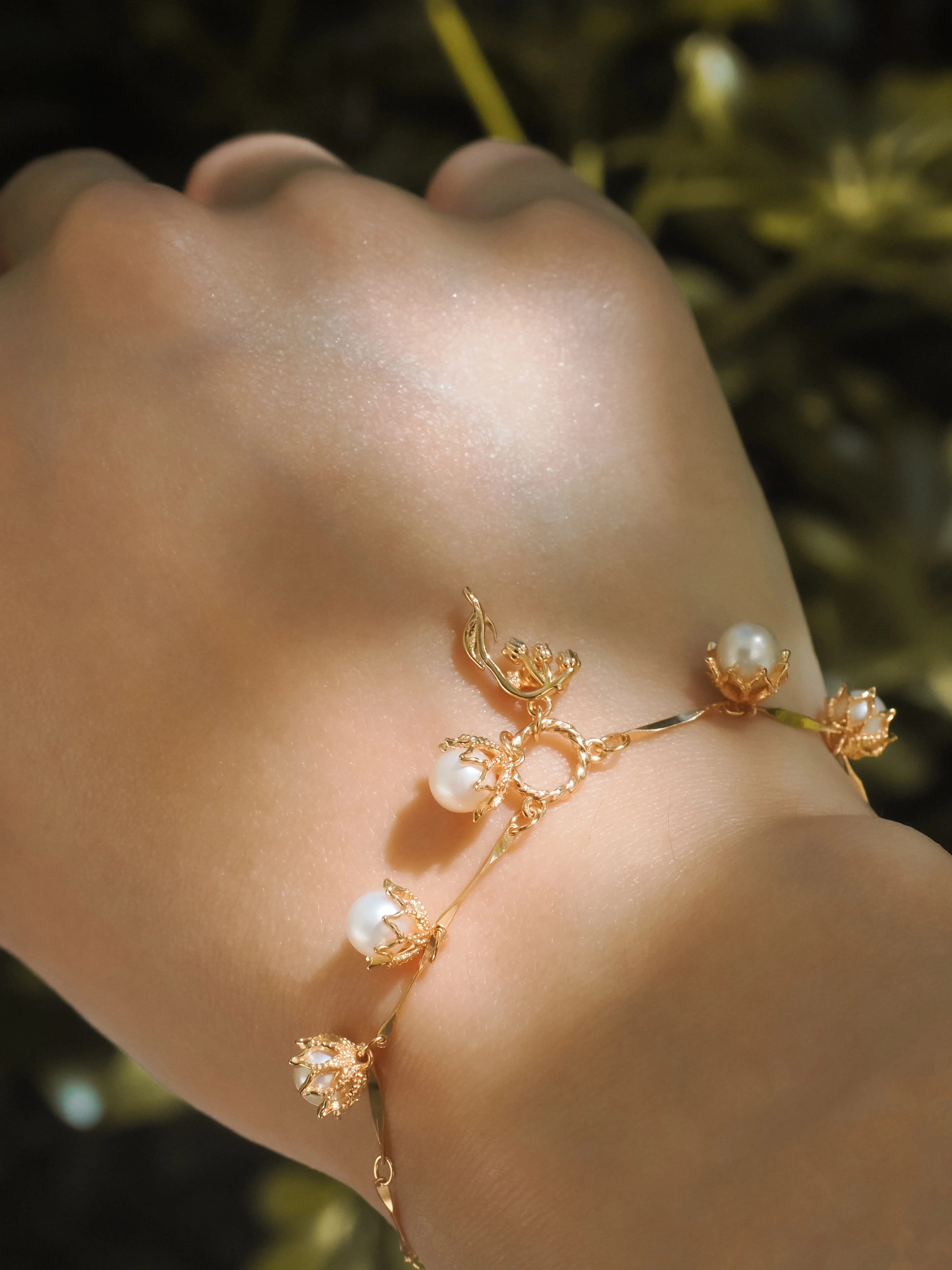 (Special Edition) Freshwater Pearl Gold Dangle Bracelet- Lily of the Valley